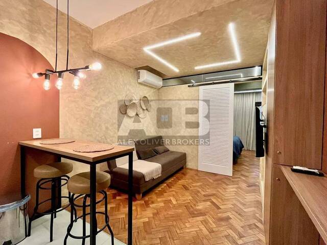 #160 - Apartamento para Venda em Rio de Janeiro - RJ