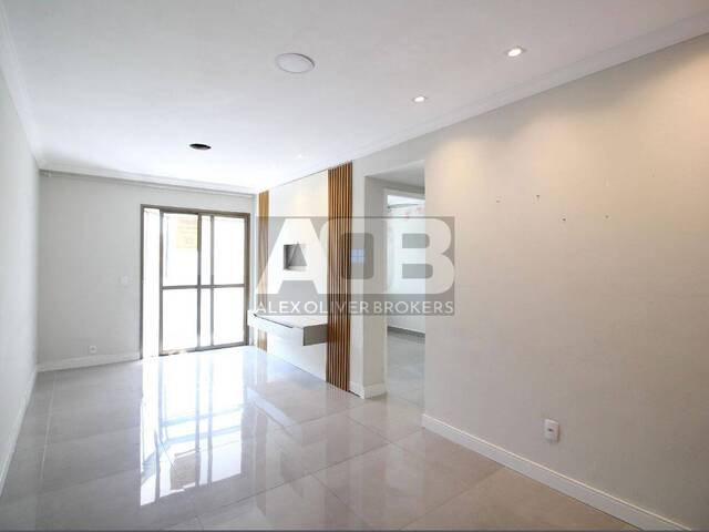 #158 - Apartamento para Venda em Rio de Janeiro - RJ