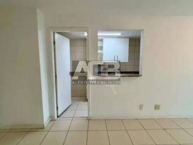#355 - Apartamento para Venda em Rio de Janeiro - RJ