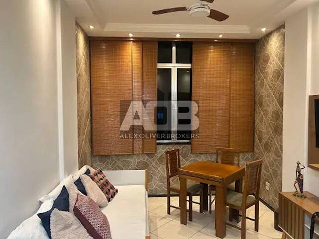 #360 - Apartamento para Venda em Rio de Janeiro - RJ