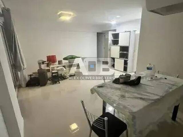 #489 - Apartamento para Venda em Rio de Janeiro - RJ