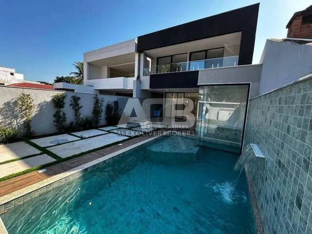 #495 - Casa para Venda em Rio de Janeiro - RJ