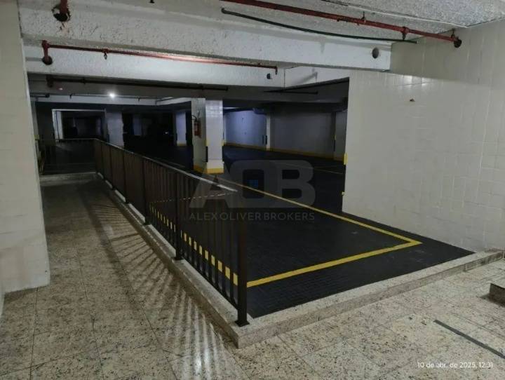 Cobertura, 4 quartos, 328 m² - Foto 35