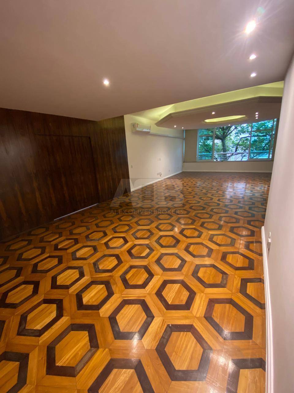 Apartamento, 4 quartos, 219 m² - Foto 1