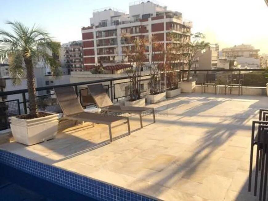 Cobertura, 3 quartos, 298 m² - Foto 2