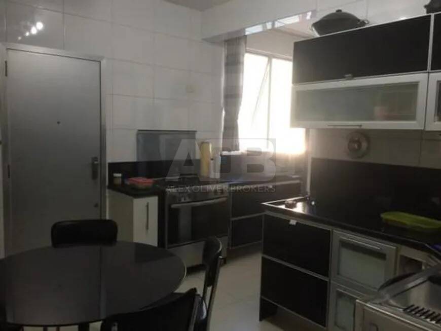 Cobertura, 3 quartos, 298 m² - Foto 21