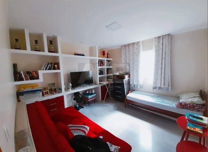 Casa, 4 quartos, 350 m² - Foto 14