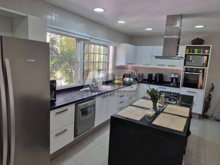 Casa, 4 quartos, 312 m² - Foto 45
