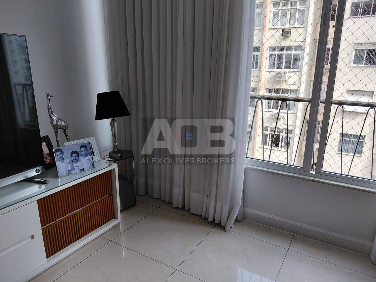 Apartamento de 3 quartos à venda em Copacabana, 218m2, 1vaga, 1 por andar.