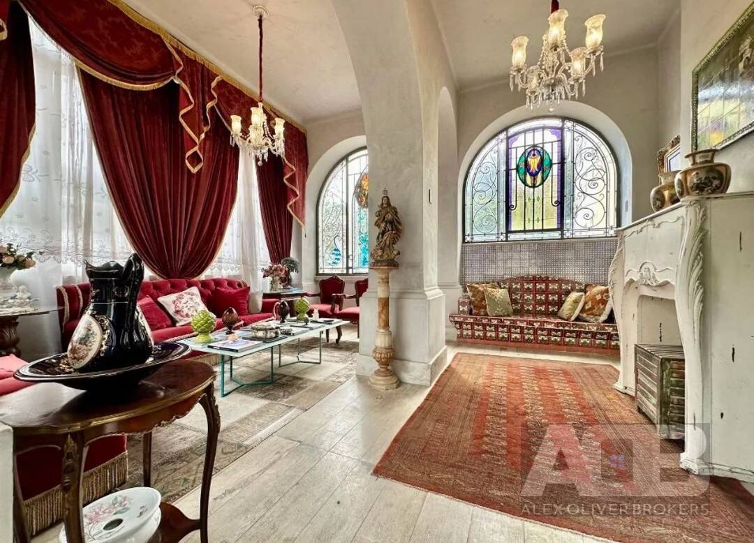 Casa, 7 quartos, 585 m² - Foto 1