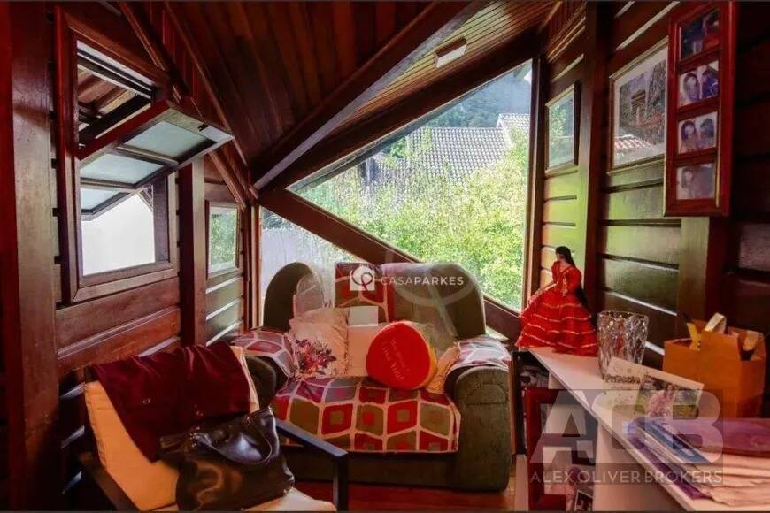 Casa, 3 quartos, 250 m² - Foto 1