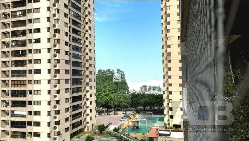 Apartamento, 3 quartos, 140 m² - Foto 2