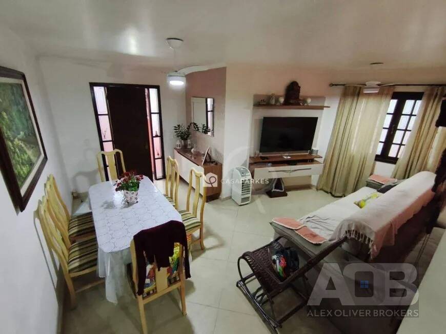 Casa, 3 quartos, 225 m² - Foto 1