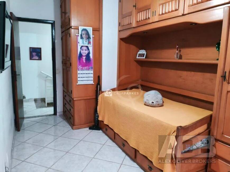 Casa, 3 quartos, 225 m² - Foto 3