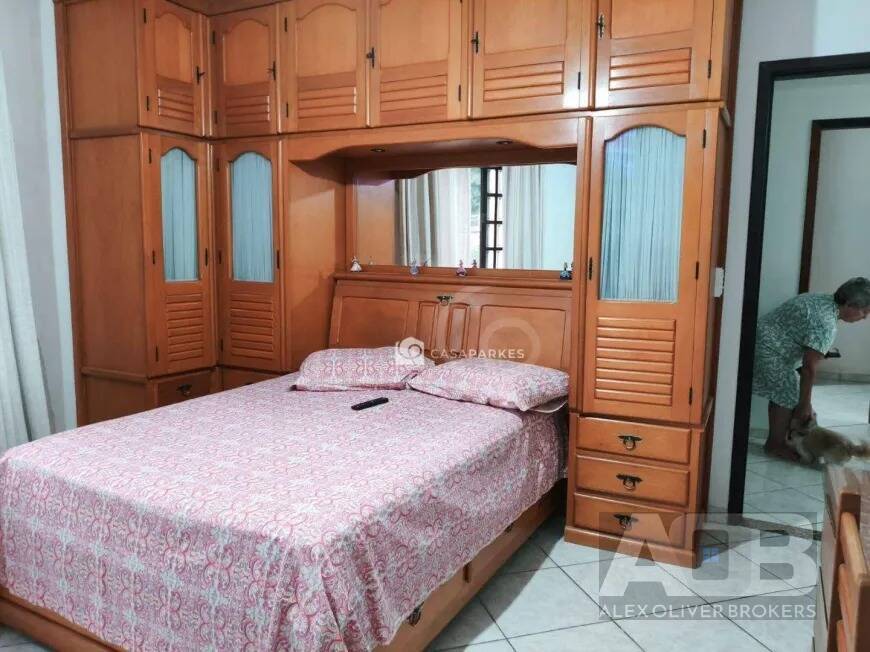 Casa, 3 quartos, 225 m² - Foto 4
