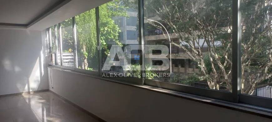 Apartamento com 4 Quartos à venda, 235m² - Leblon