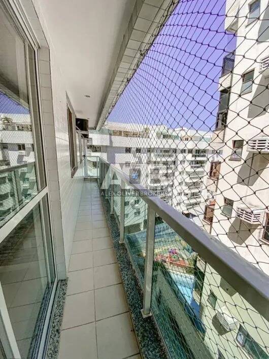 Apartamento com 2 Quartos à venda, 72m²