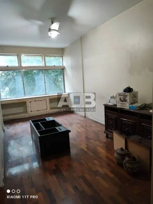 Apartamento com 3 Quartos à venda, 80m² - Laranjeiras.