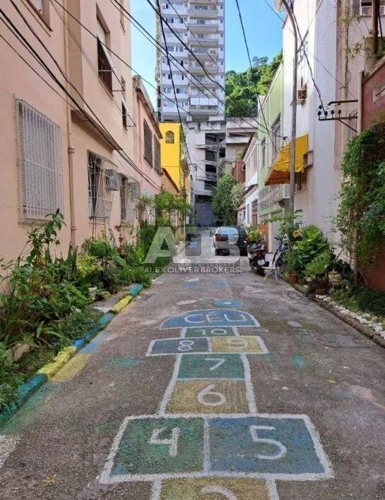 Casa com 3 Quartos para alugar, 100m² - Copacabana