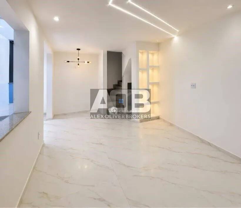 Casa com 2 Quartos à venda, 90m² - Penha.