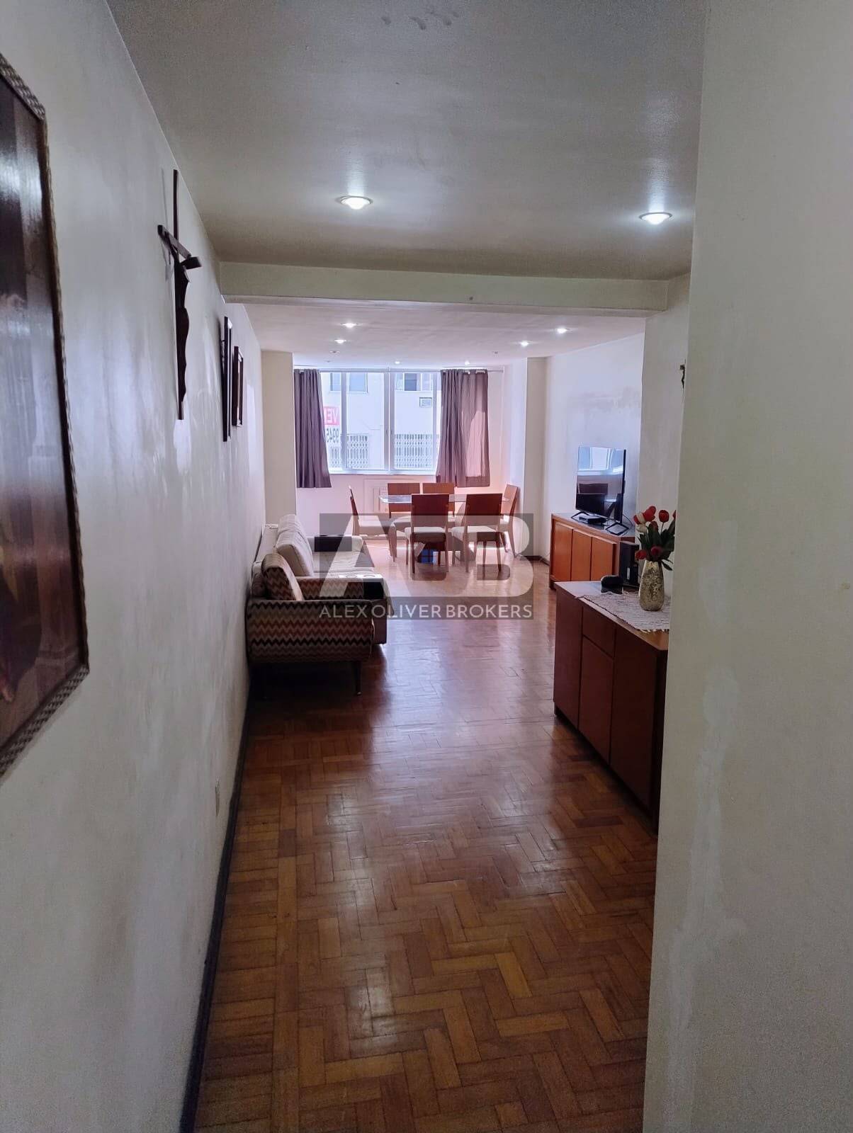 Apartamento com 3 quartos, 112 m², 1 vaga, à venda em Copacabana